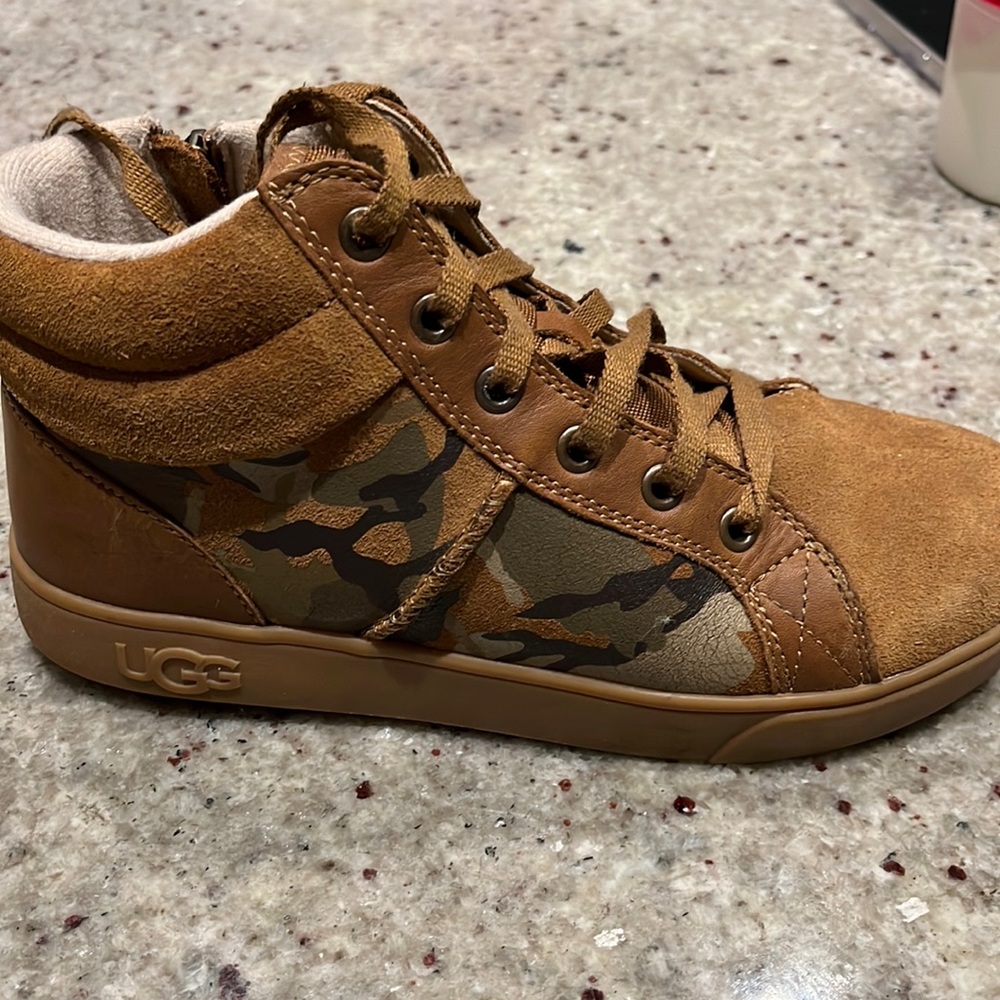 Ugg como sneaker boot